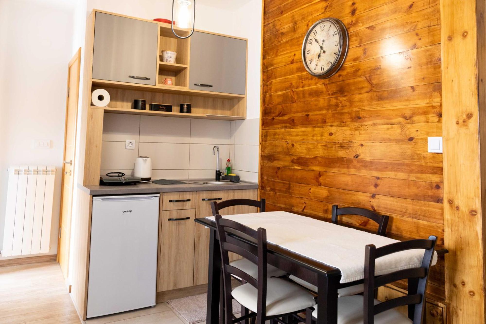 Apartmani 1490 자블야크 외부 사진